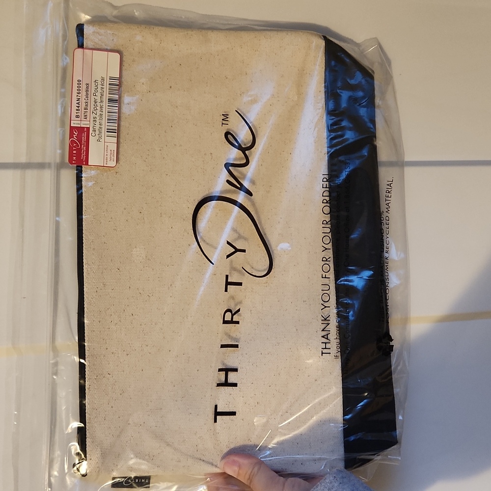 Thirty-one canvas zipper pouch